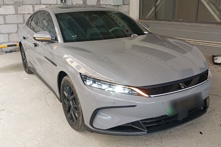 Used BYD Han 2025 DM-i 125KM Elite Model Front Right 45 Deg