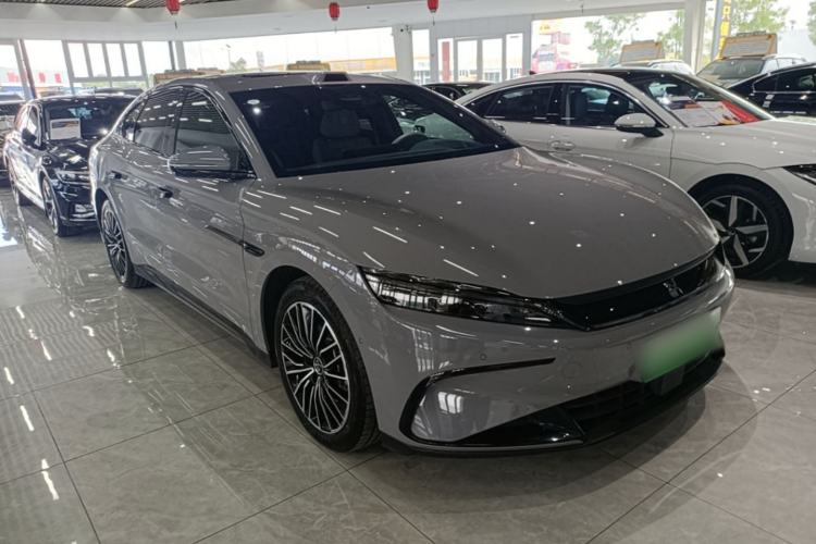 Used BYD Han 2025 DM-i Intelligent Driving Edition 125KM LiDAR Flagship Model Front Right 45 Deg