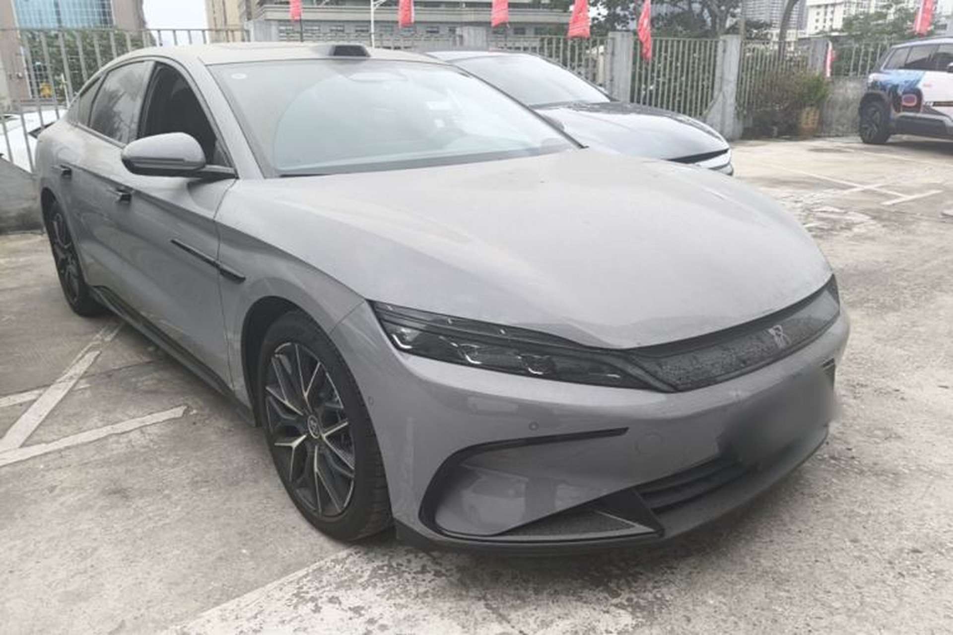 Used BYD Han 2025 DM-i Intelligent Driving Edition 125KM LiDAR Flagship Model Front Right 45 Deg