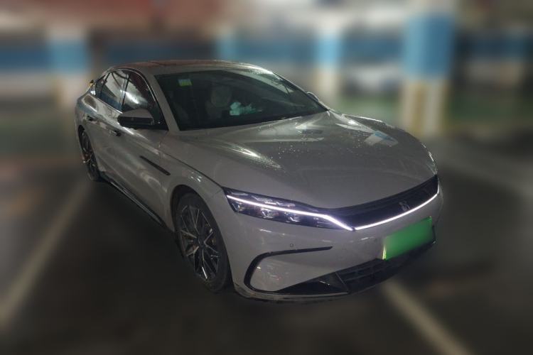 Used BYD Han 2025 DM-i 125KM Prestige Model Front Right 45 Deg