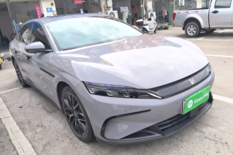 Used BYD Han 2025 DM-i 125KM Prestige Model Front Right 45 Deg