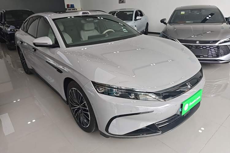 Used BYD Han 2025 DM-i 125KM LiDAR-Powered Intelligent Driving Model Front Right 45 Deg