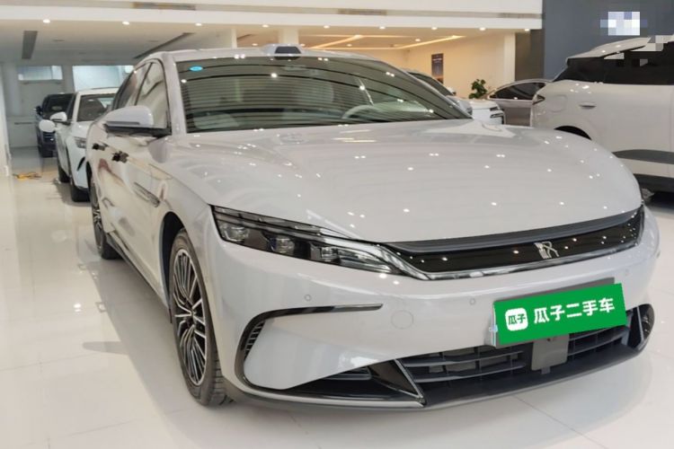 Used BYD Han 2025 DM-i Intelligent Driving Edition 125KM LiDAR Flagship Model Front Right 45 Deg