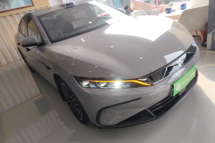 Used BYD Han 2025 DM-i Intelligent Driving Edition 125KM LiDAR Flagship Model Front Right 45 Deg