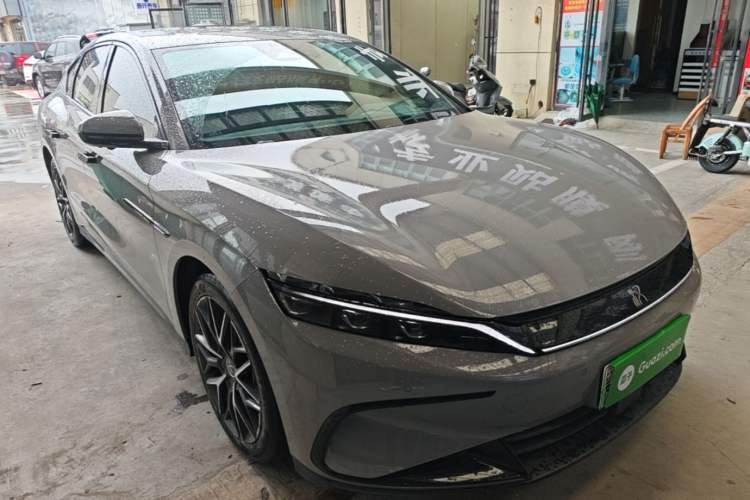 Used BYD Han 2025 DM-i 125KM Prestige Model Front Right 45 Deg