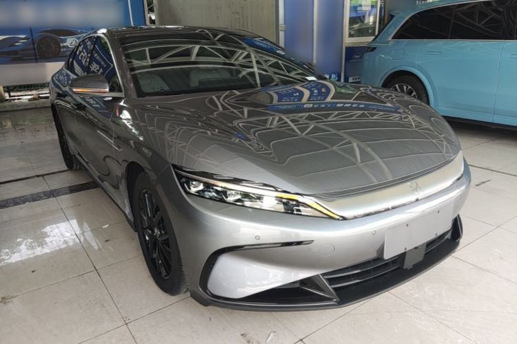 Used BYD Han 2025 DM-i 125KM Elite Model Front Right 45 Deg