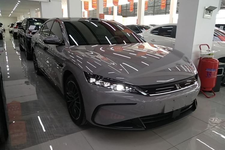 Used BYD Han 2025 DM-i Intelligent Driving Edition 125KM LiDAR Flagship Model Front Right 45 Deg