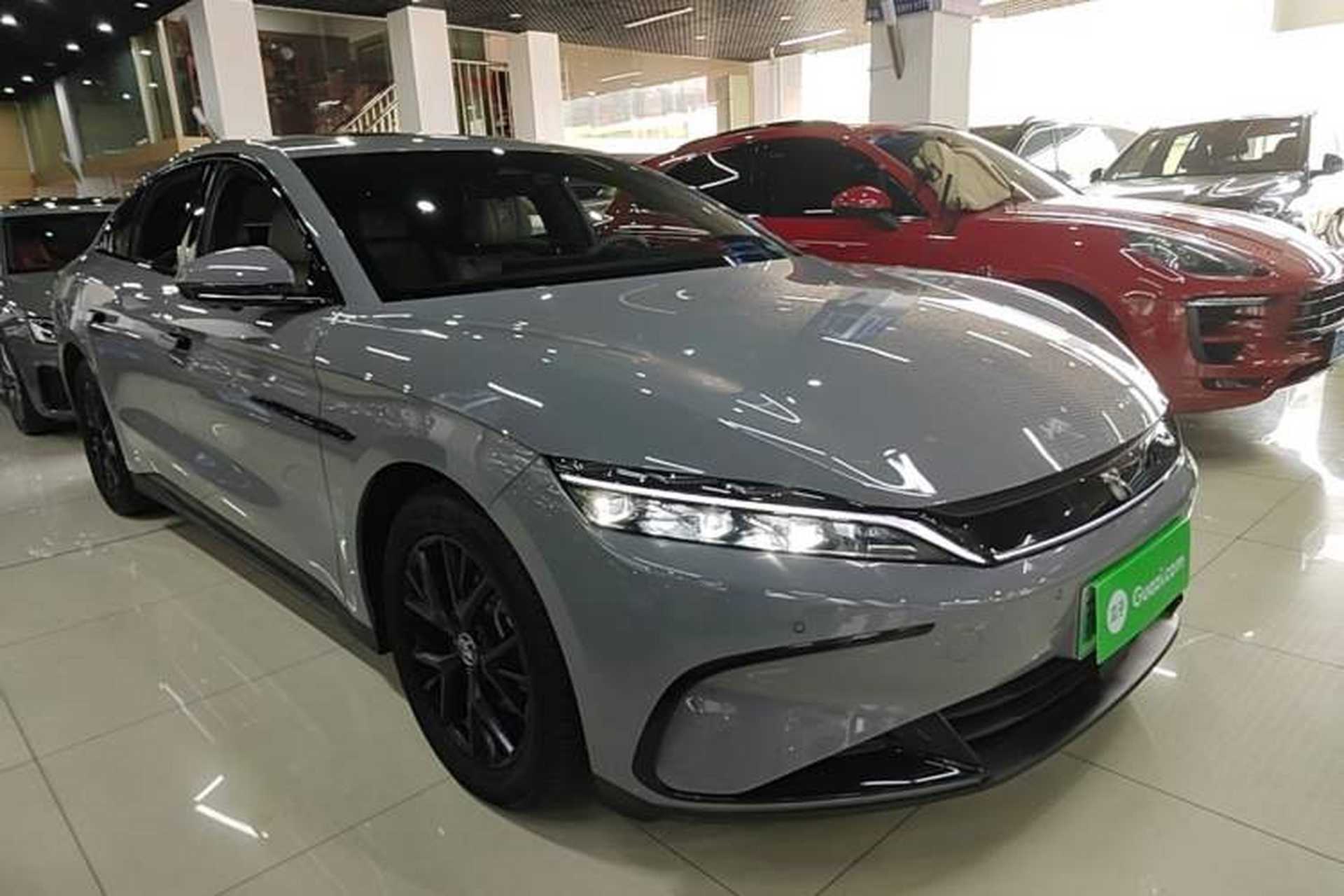 Used BYD Han 2025 DM-i 125KM Elite Model Front Right 45 Deg