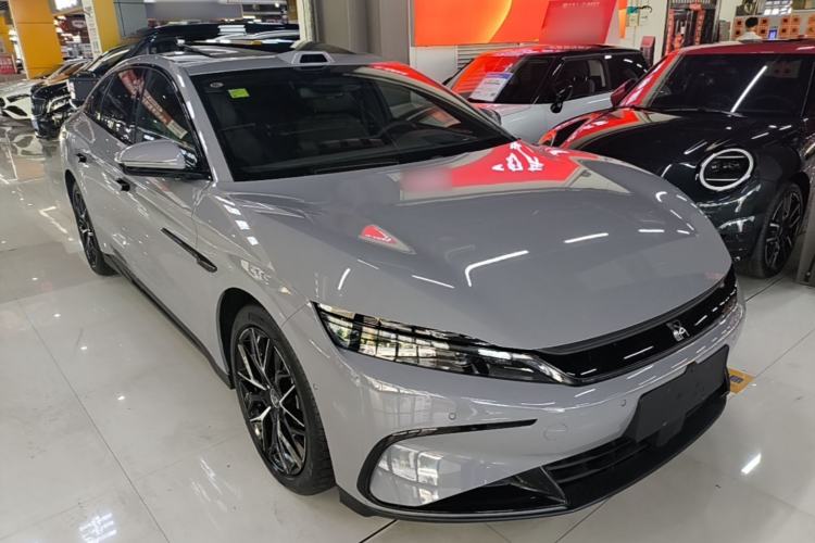 Used BYD Han 2025 DM-i Intelligent Driving Edition 125KM Prestige Model Front Right 45 Deg