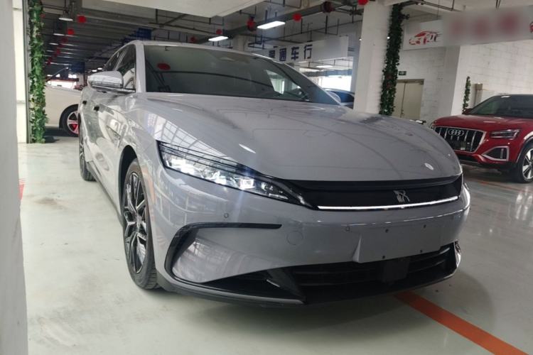 Used BYD Han 2025 DM-i 125KM Prestige Model Front Right 45 Deg