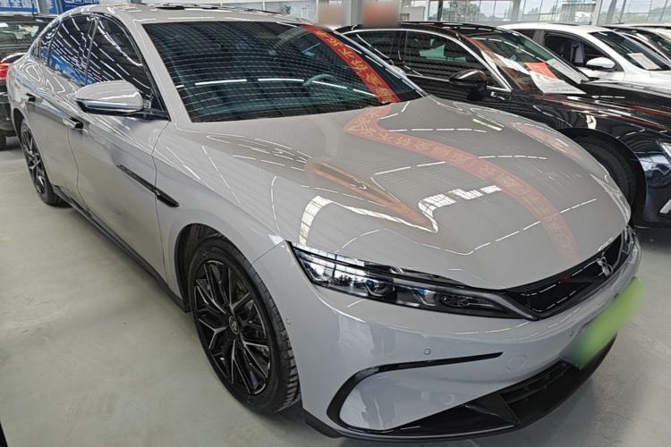 Used BYD Han 2025 DM-i Intelligent Driving Edition 125KM Prestige Model Front Right 45 Deg