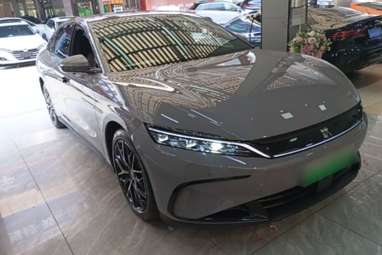Used BYD Han 2025 DM-i 125KM Prestige Model Front Right 45 Deg