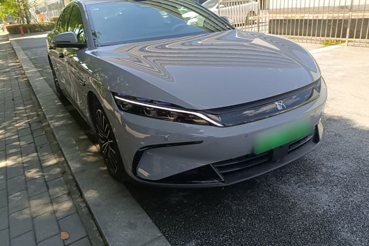 Used BYD Han 2025 DM-i Intelligent Driving Edition 125KM LiDAR Flagship Model Front Right 45 Deg