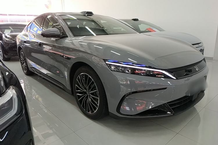 Used BYD Han 2025 DM-i Intelligent Driving Edition 125KM LiDAR Flagship Model Front Right 45 Deg