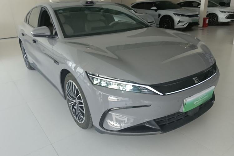 Used BYD Han 2025 DM-i Intelligent Driving Edition 125KM LiDAR Flagship Model Front Right 45 Deg