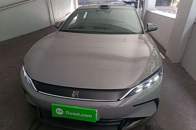 Used BYD Han 2025 DM-i Intelligent Driving Edition 125KM LiDAR Flagship Model Front