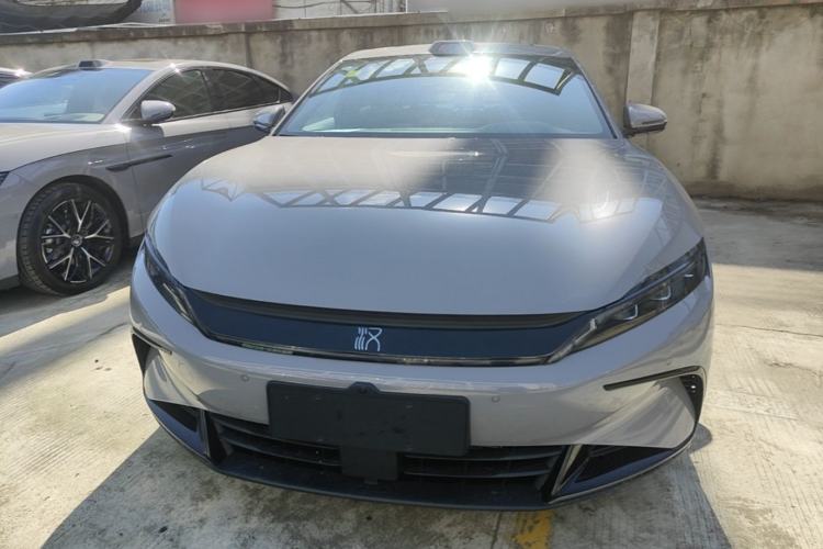 Used BYD Han 2025 DM-i Intelligent Driving Edition 125KM Prestige Model Front