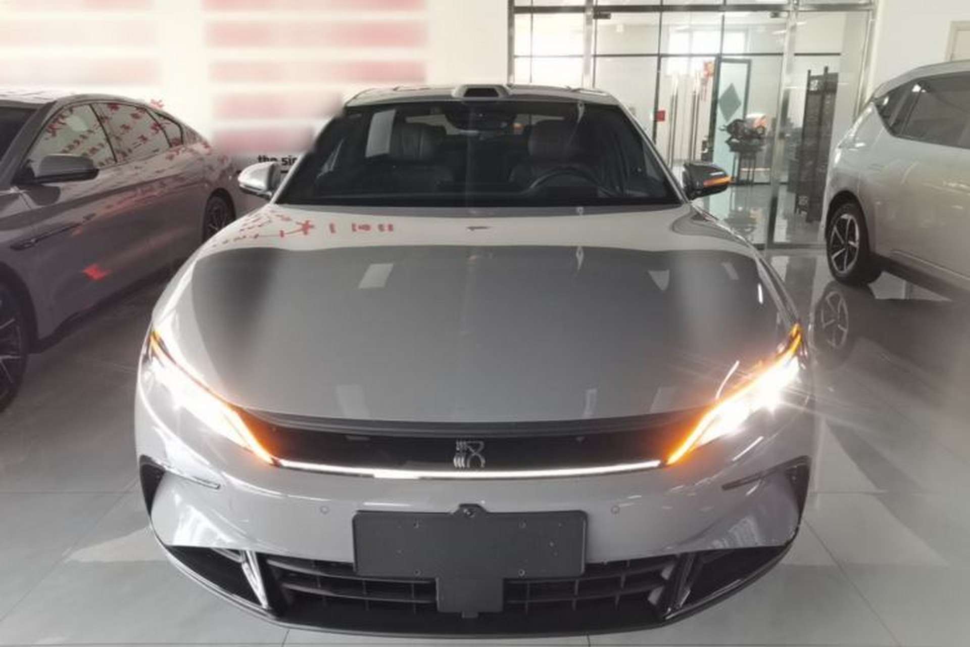 Used BYD Han 2025 DM-i 125KM LiDAR-Powered Intelligent Driving Model Front