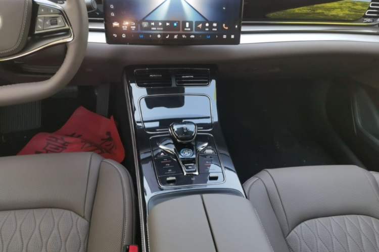 Used BYD Han 2025 DM-i Intelligent Driving Edition 125KM Prestige Model Gear Lever