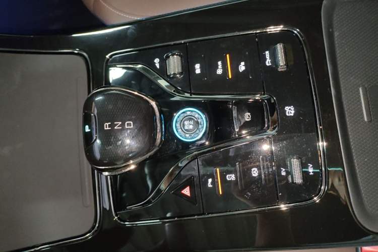 Used BYD Han 2025 DM-i 125KM Prestige Model Gear Lever