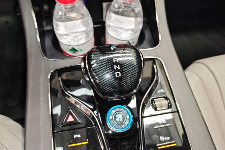 Used BYD Han 2025 DM-i Intelligent Driving Edition 125KM LiDAR Flagship Model Gear Lever