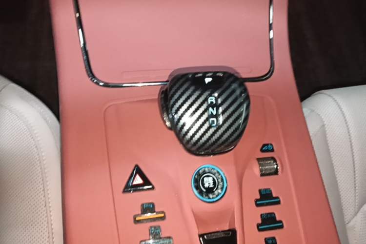Used BYD Han 2025 EV Intelligent Driving Edition 605KM Prestige Model Gear Lever