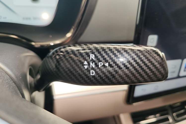 Used BYD Han 2025 Model EV Intelligent Driving Edition 635KM Flagship Gear Lever