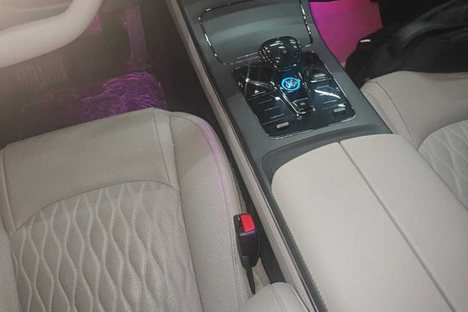 Used BYD Han 2025 DM-i Intelligent Driving Edition 125KM LiDAR Flagship Model Gear Lever