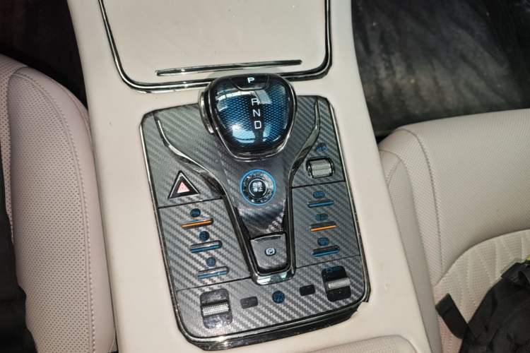 Used BYD Han 2025 DM-i 125KM Prestige Model Gear Lever