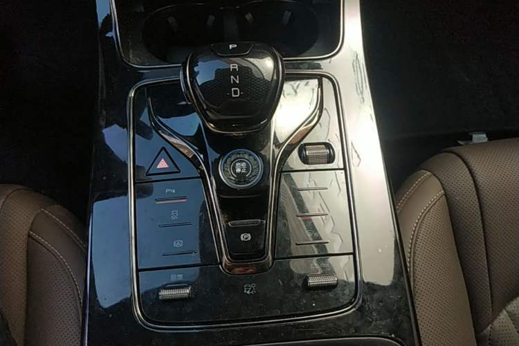 Used BYD Han 2025 EV 506KM Prestige Edition Gear Lever