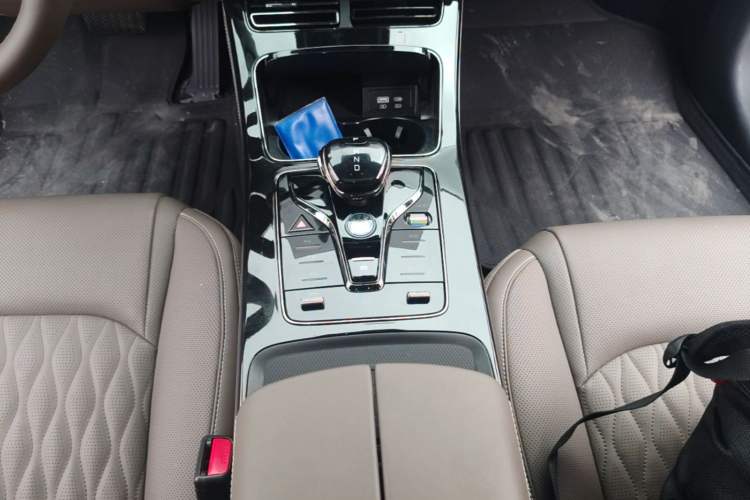 Used BYD Han 2025 EV 605KM Prestige Model Gear Lever