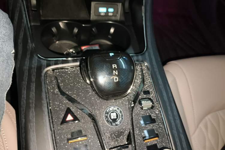 Used BYD Han 2025 DM-i 125KM Elite Model Gear Lever