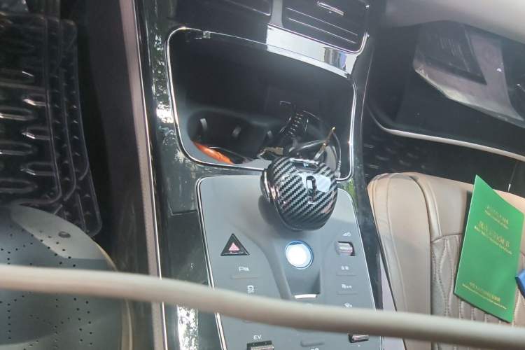 Used BYD Han 2025 DM-i 125KM Elite Model Gear Lever