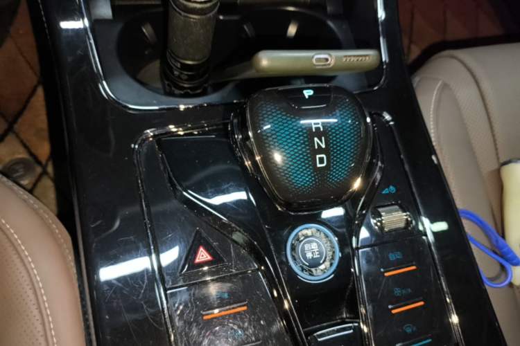 Used BYD Han 2025 EV Intelligent Driving Version 506KM Prestige Model Gear Lever
