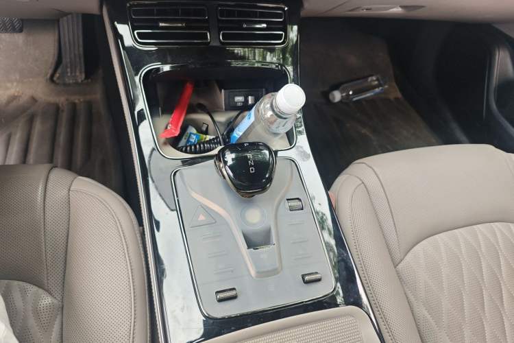 Used BYD Han 2025 DM-i 125KM Prestige Model Gear Lever