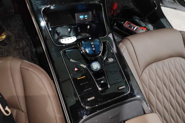 Used BYD Han 2025 EV 506KM Prestige Edition Gear Lever
