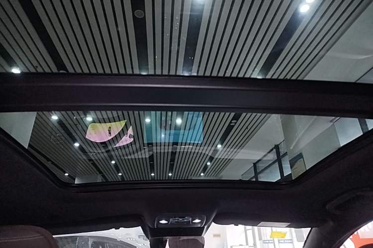Used BYD Han 2025 DM-i Intelligent Driving Edition 125KM Prestige Model Headliner