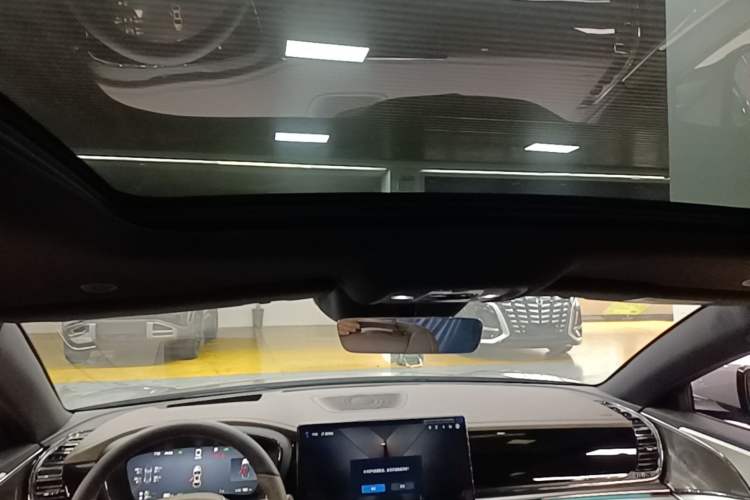 Used BYD Han 2025 DM-i Intelligent Driving Edition 125KM Prestige Model Headliner