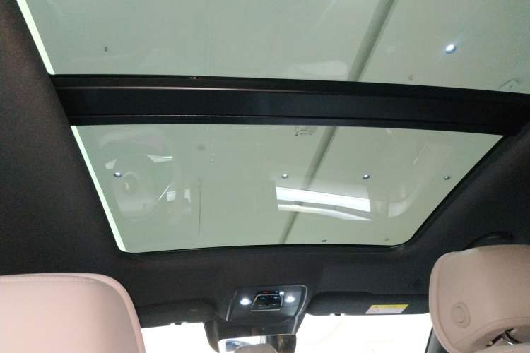Used BYD Han 2025 DM-i Smart Drive 125KM Prestige Model Headliner