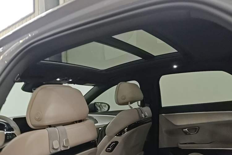 Used BYD Han 2025 EV Intelligent Driving Version 506KM Prestige Model Headliner