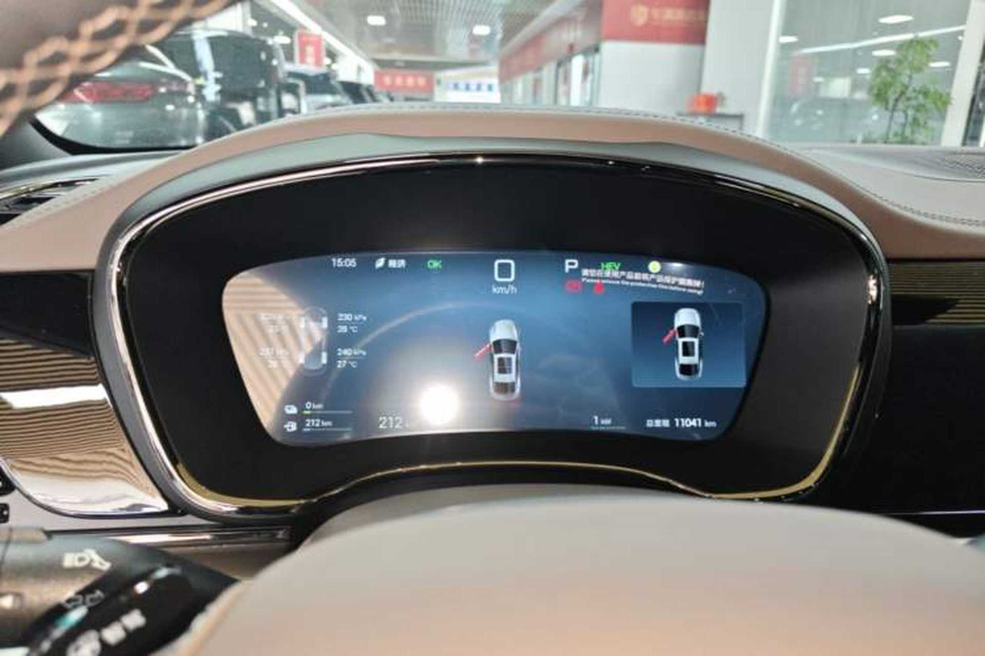 Used BYD Han 2025 DM-i Intelligent Driving Edition 125KM Prestige Model Instrument Cluster