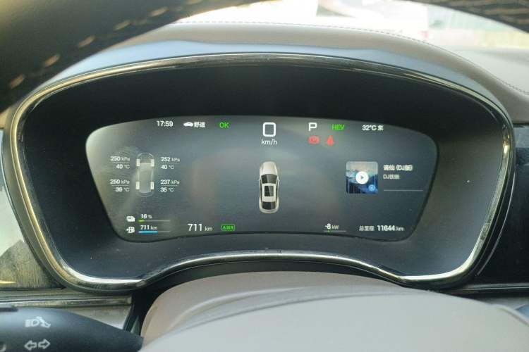 Used BYD Han 2025 DM-i Intelligent Driving Edition 125KM Prestige Model Instrument Cluster