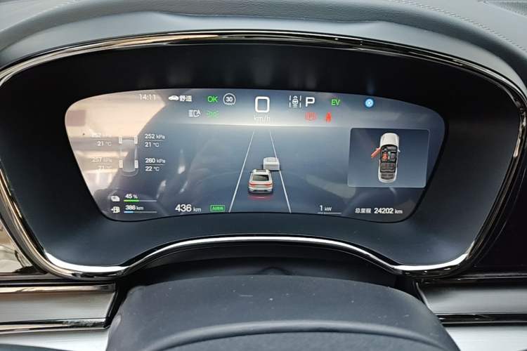 Used BYD Han 2025 DM-i Intelligent Driving Edition 125KM Prestige Model Instrument Cluster