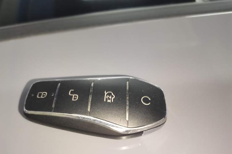 Used BYD Han 2025 EV 605KM Prestige Model Interior 1