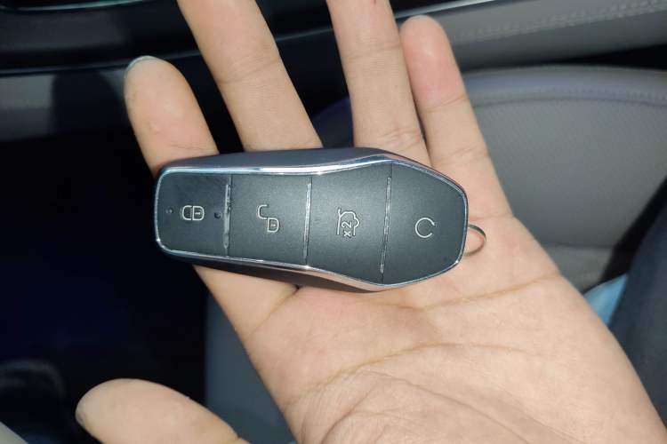 Used BYD Han 2025 EV with 701 km of Laser Radar-Enabled Intelligent Driving Interior 1
