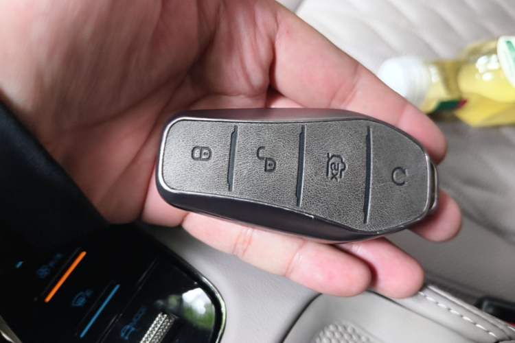 Used BYD Han 2025 DM-i 125KM Prestige Model Interior 1