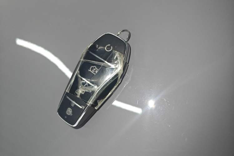 Used BYD Han 2025 DM-i Intelligent Driving Edition 125KM LiDAR Flagship Model Interior 1