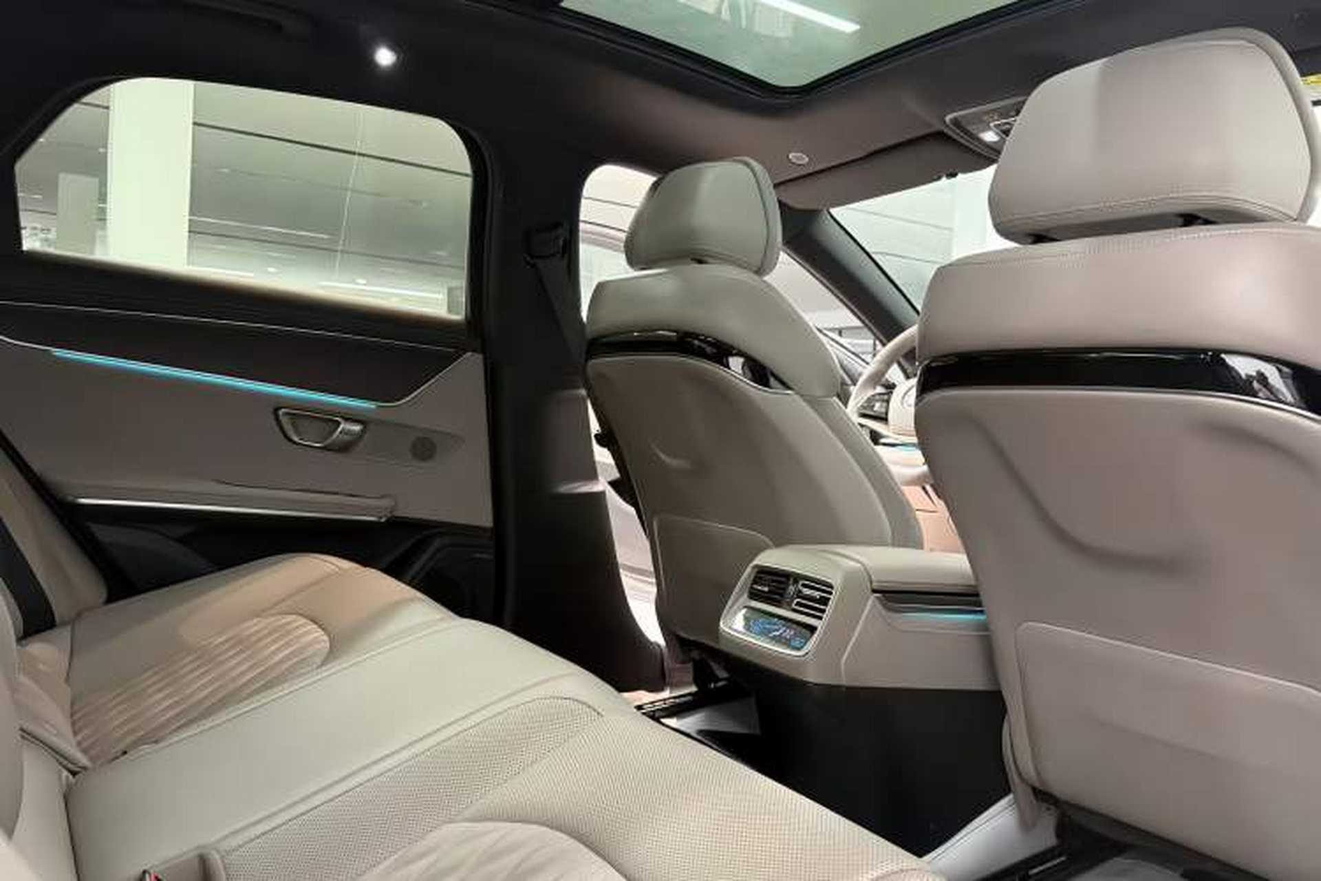Used BYD Han 2025 EV with 701 km of Laser Radar-Enabled Intelligent Driving Interior 13
