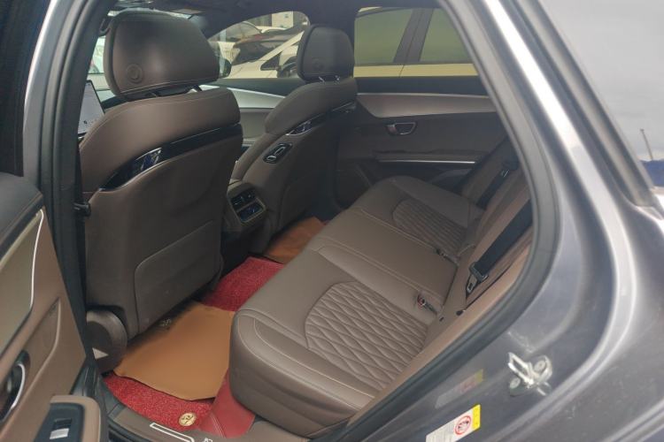 Used BYD Han 2025 DM-i 125KM Prestige Model Interior 2