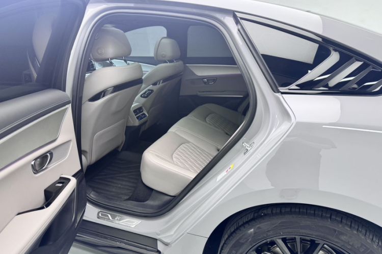Used BYD Han 2025 DM-i 125KM Elite Model Interior 3